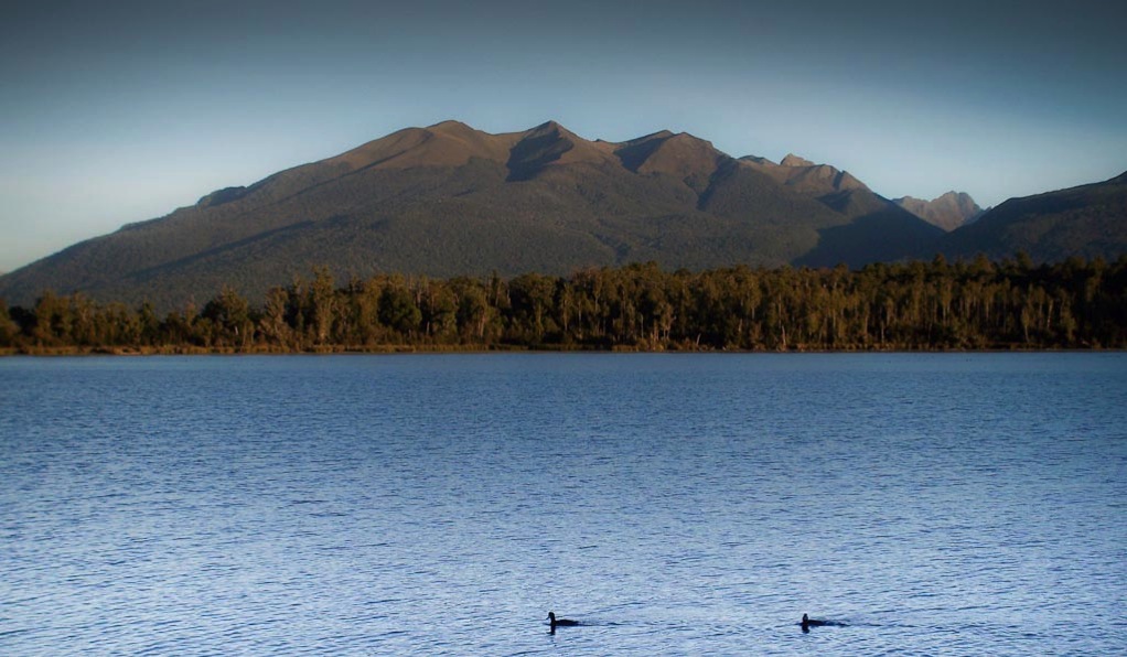 Fiordland, Muchison mountains from Lake Te Anau. Photo by Southern Light