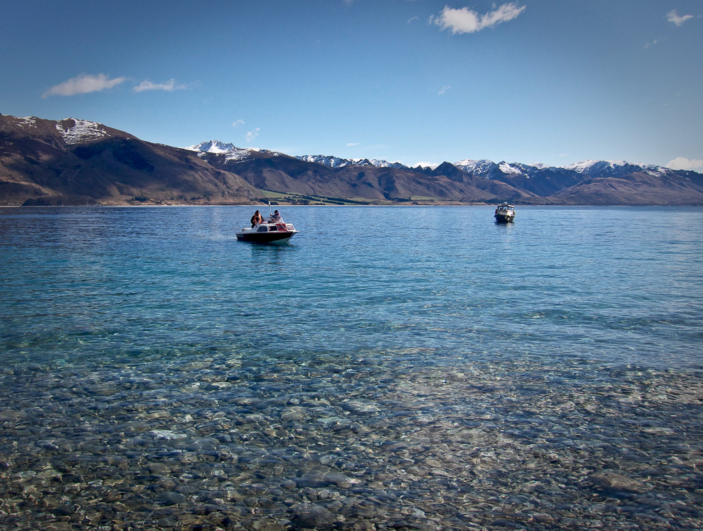 hawea-clarity.jpg Lake Hawea water clarity